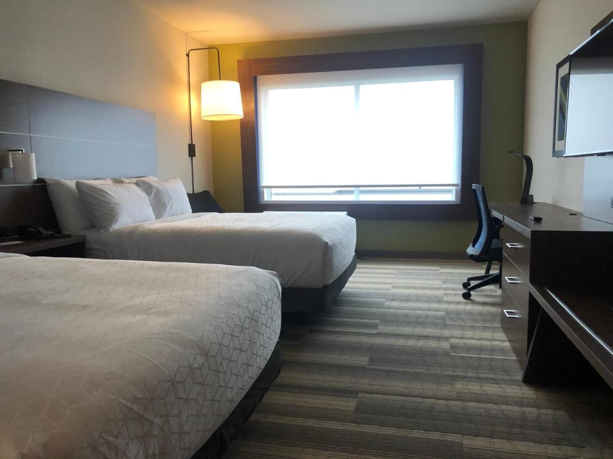 Holiday Inn Express & Suites - Madison West - Middleton By Ihg エクステリア 写真