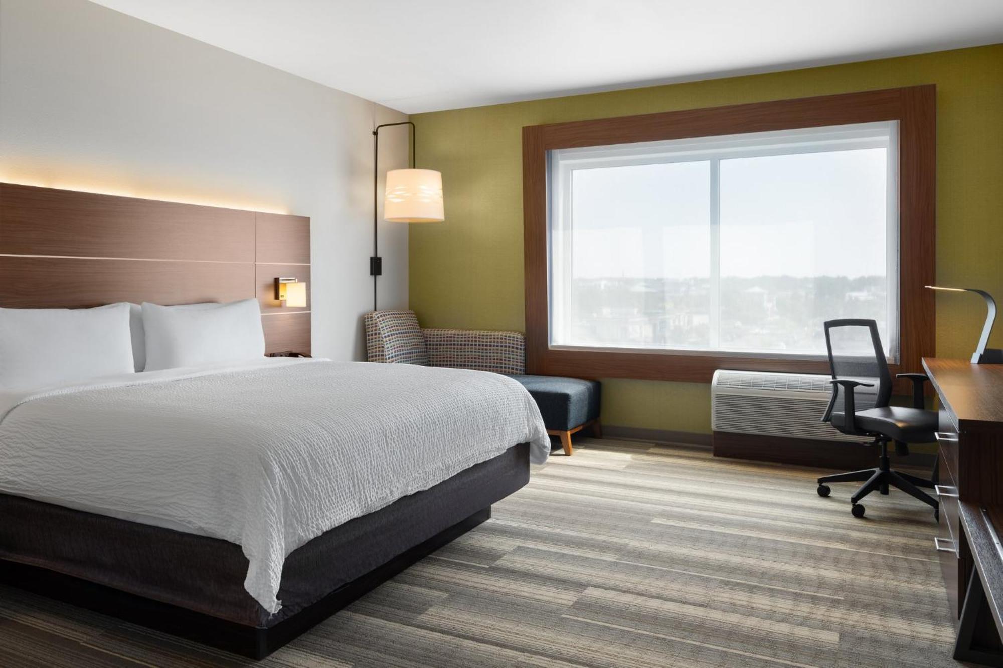 Holiday Inn Express & Suites - Madison West - Middleton By Ihg エクステリア 写真